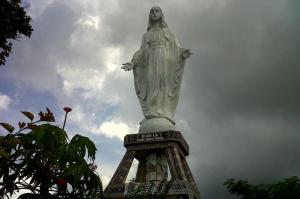 Patung Bunda Maria Nilo
